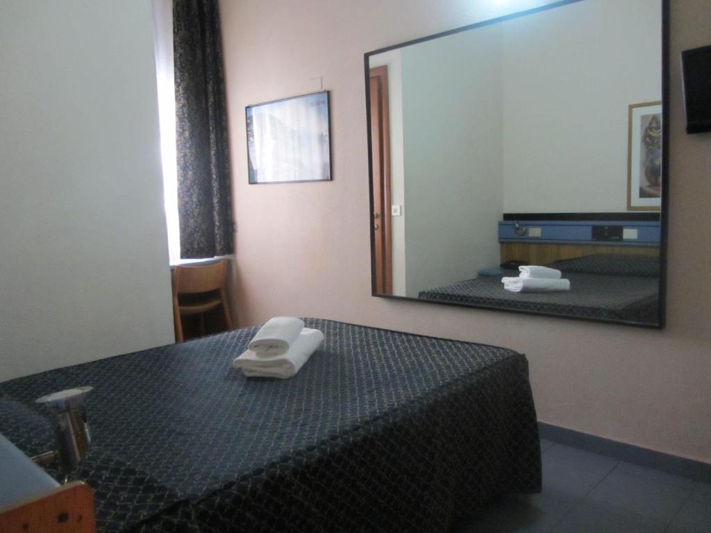מילאנו Hotel Nizza חדר תמונה